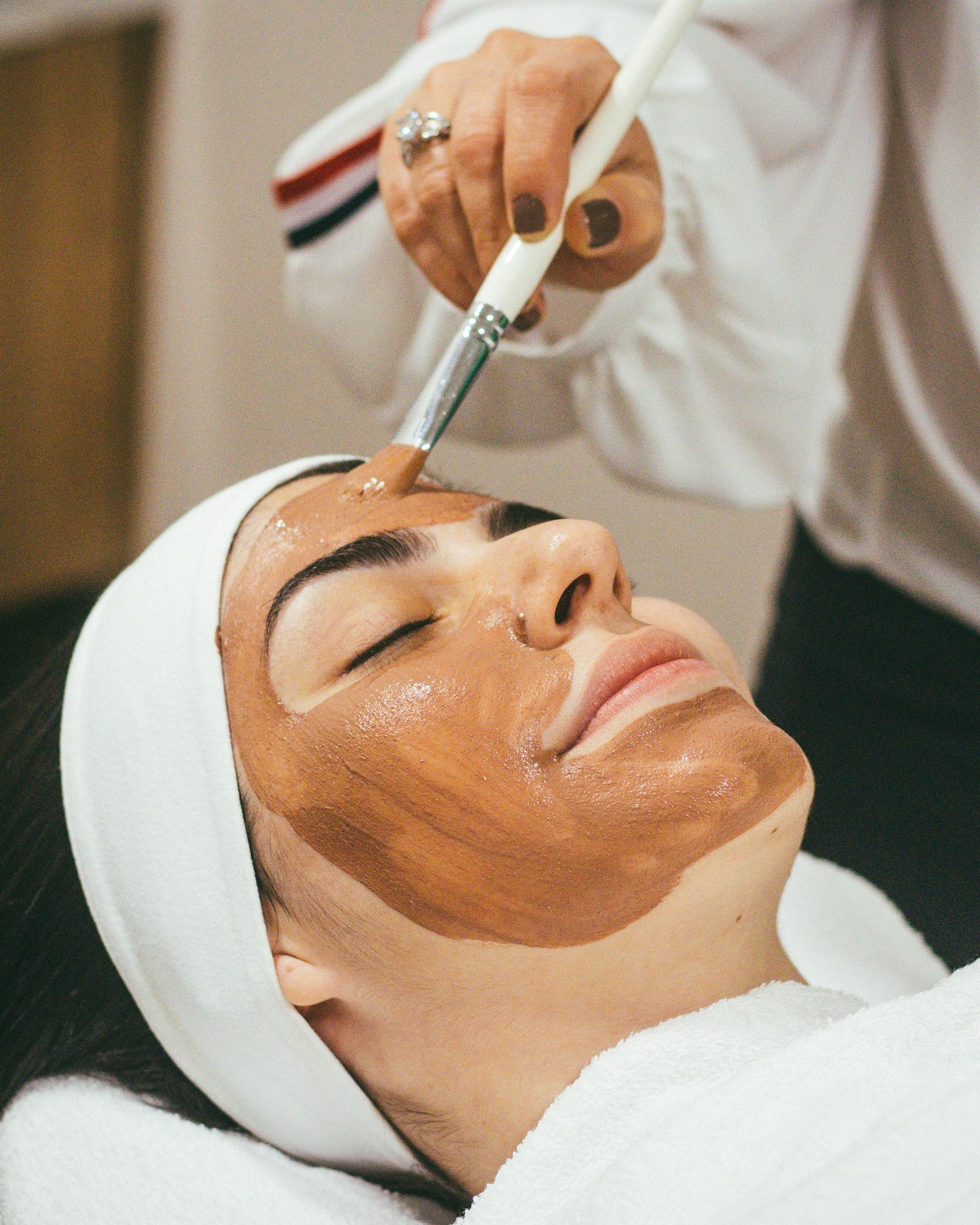 Face Treatments treatments in Hackney at The Cream of Beauty - Rejuvenating facials and advanced skin treatments for radiant, glowing skin.